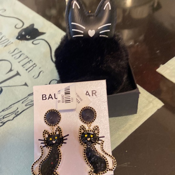 BaubleBar Jewelry - 🖤 🤍 Black cat earrings